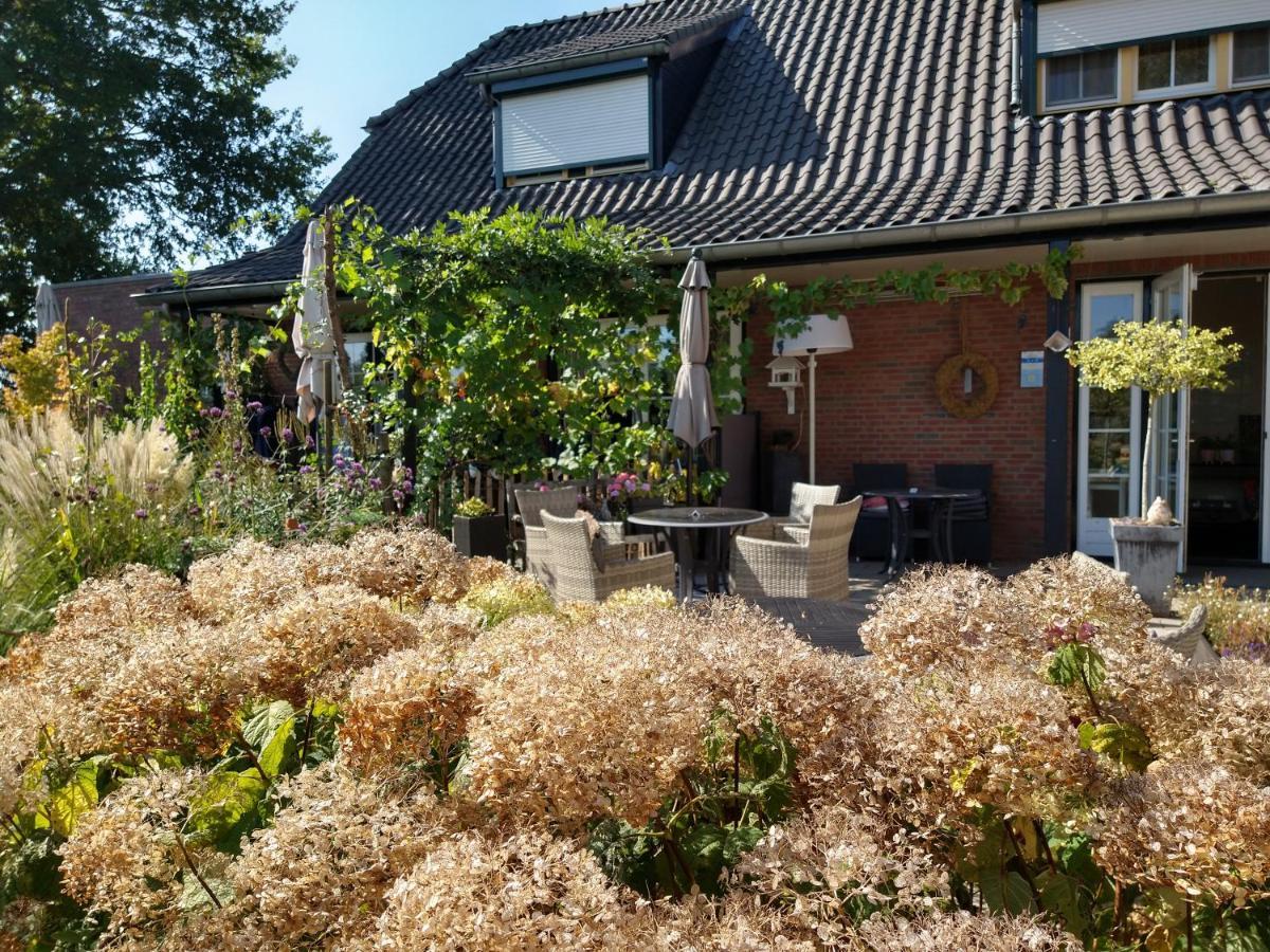 B&B-Hotel De Joremeinshoeve Kaatsheuvel ภายนอก รูปภาพ